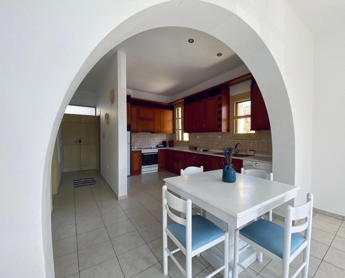 Apartamento To Petrino Meyísti Exterior foto