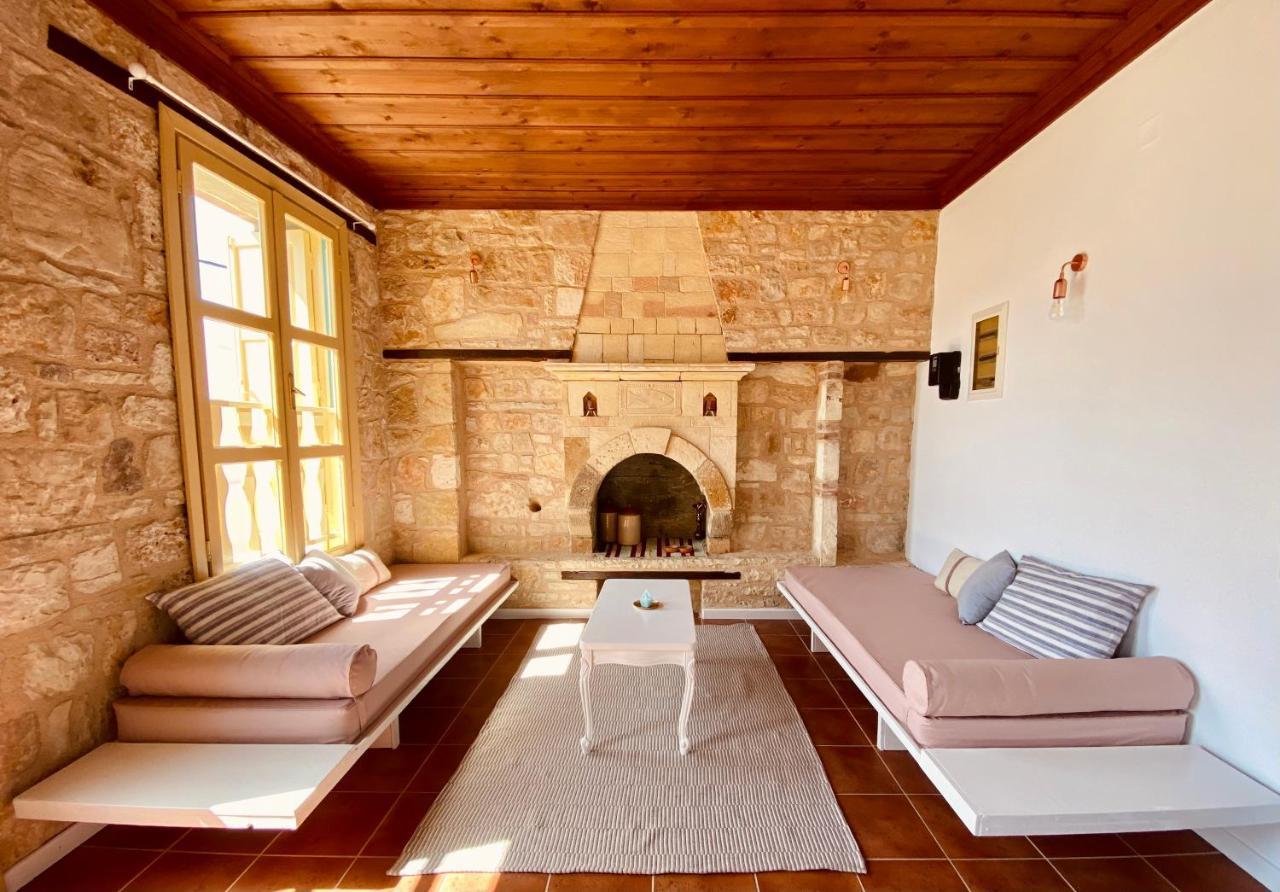 Apartamento To Petrino Meyísti Exterior foto