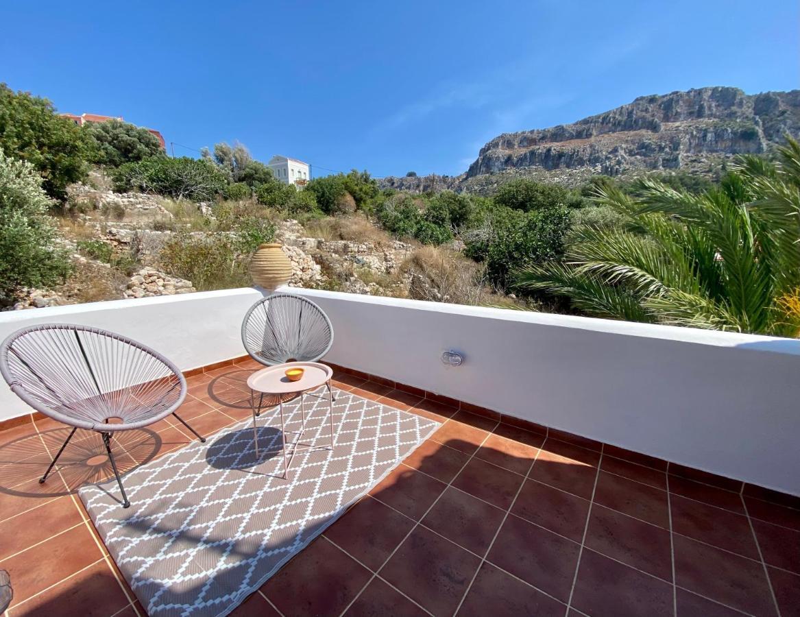 Apartamento To Petrino Meyísti Exterior foto