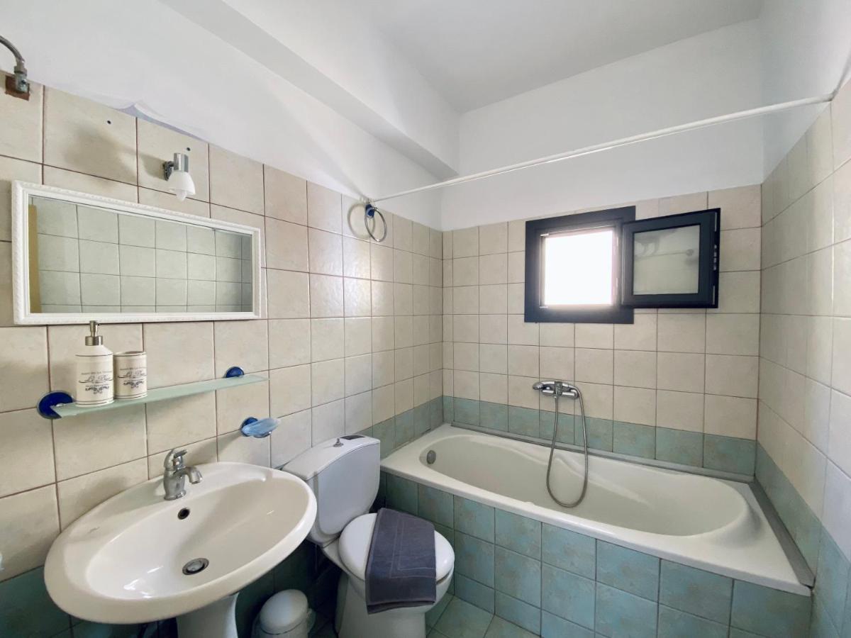 Apartamento To Petrino Meyísti Exterior foto